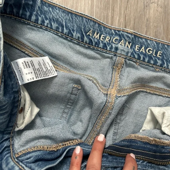 American Eagle - Picture 3 of 7